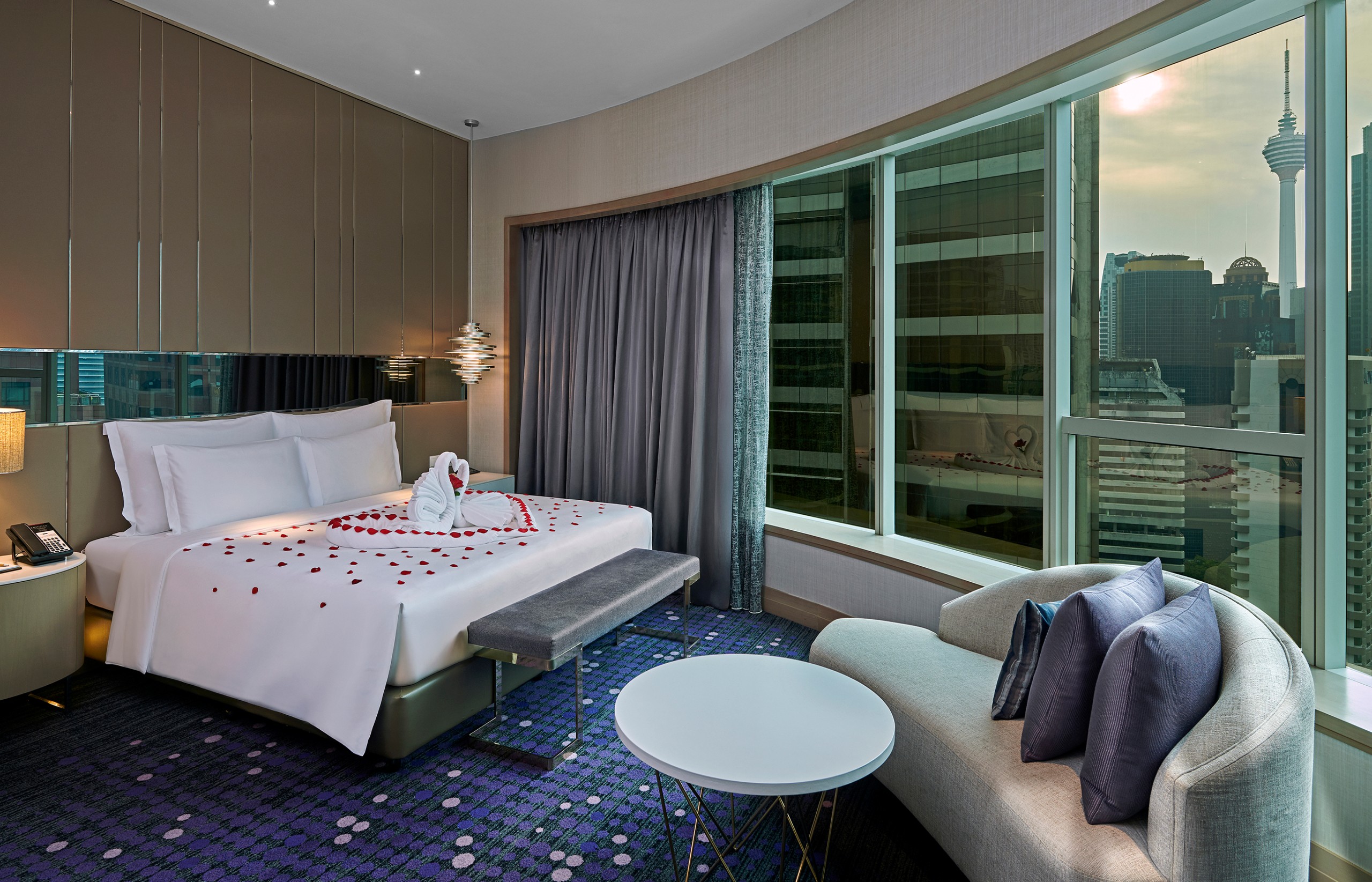 31. Bridal Suite with Love Bird (1)